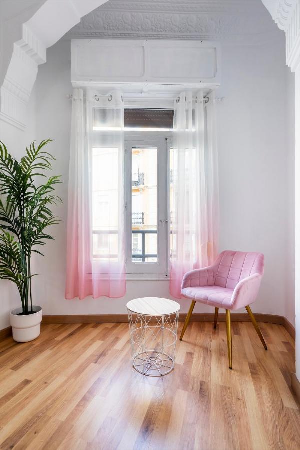 Appartement Convento, Amazing Flat With Terrace 1 à Valence Extérieur photo
